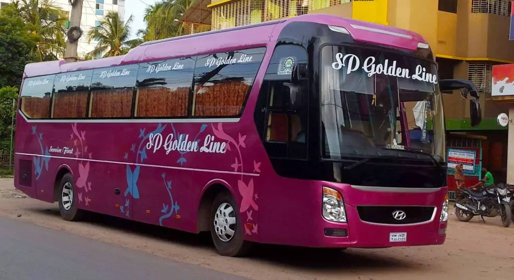 SP Golden Line bus